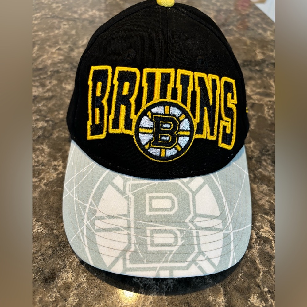 🏒Old Time Hockey Boston Bruins Hat🏒
